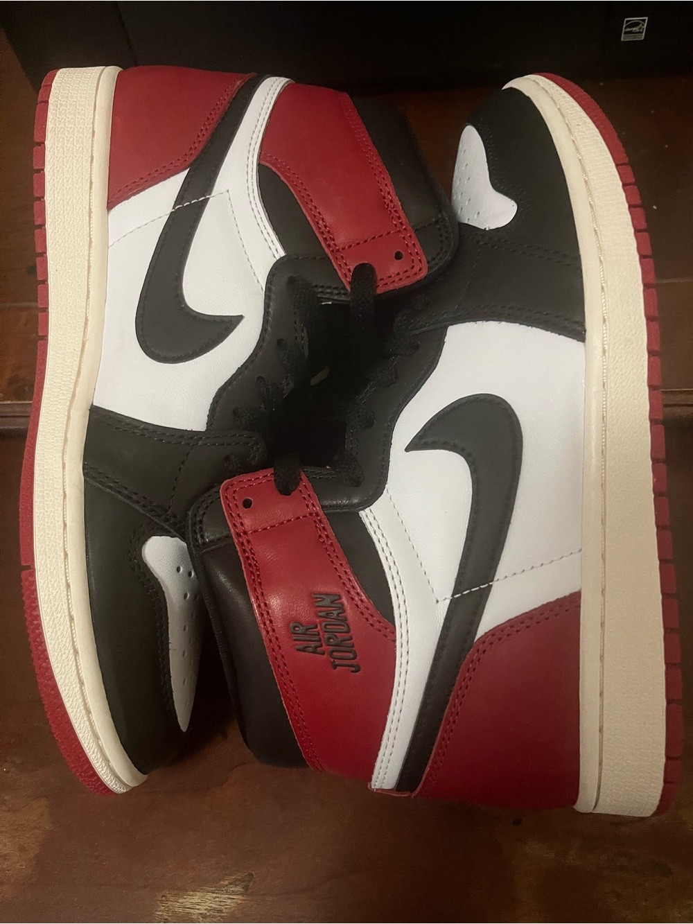Jordan 1 black top reimagined size 8- Black White Red - Picture 5 of 9